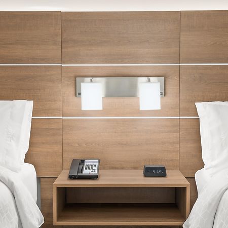 Holiday Inn Express Hotel & Suites Palm Bay By Ihg Eksteriør billede