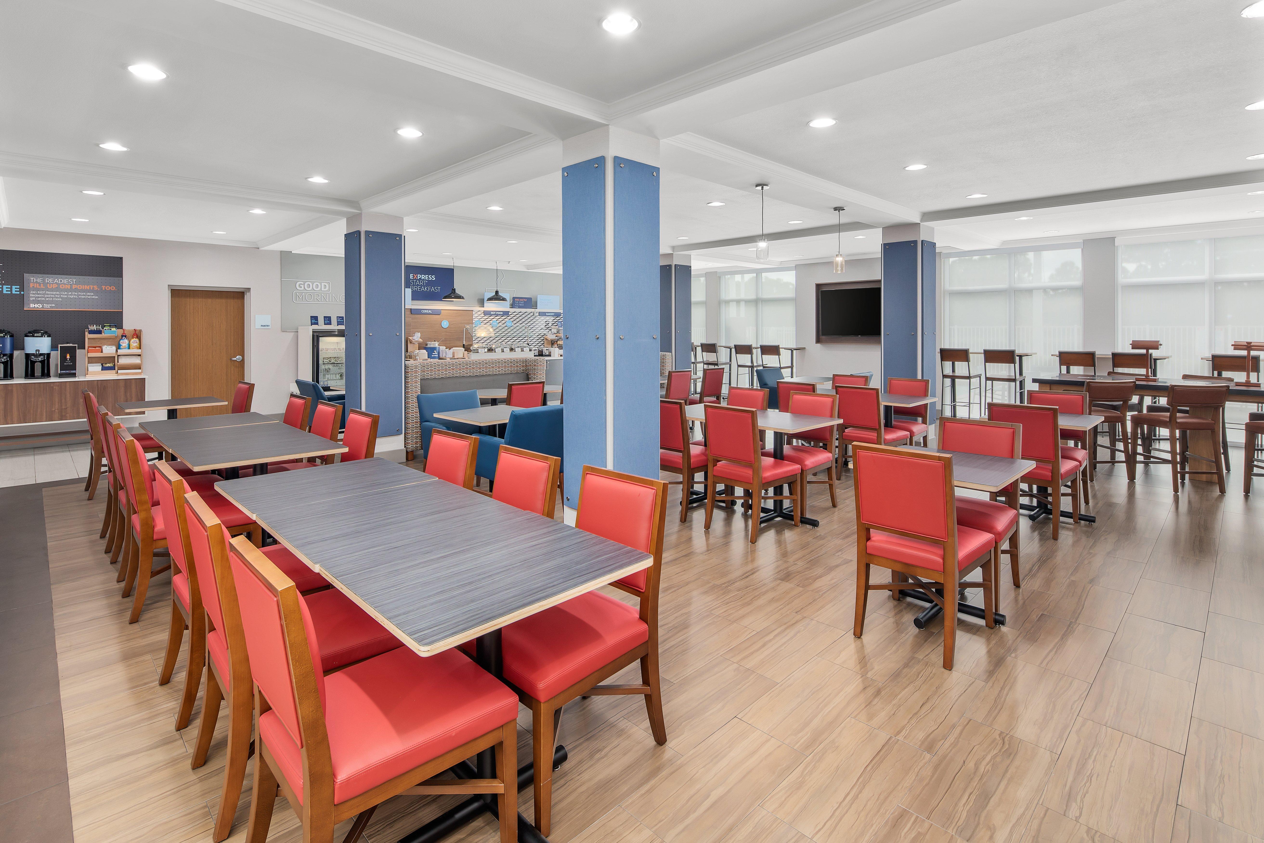 Holiday Inn Express Hotel & Suites Palm Bay By Ihg Eksteriør billede