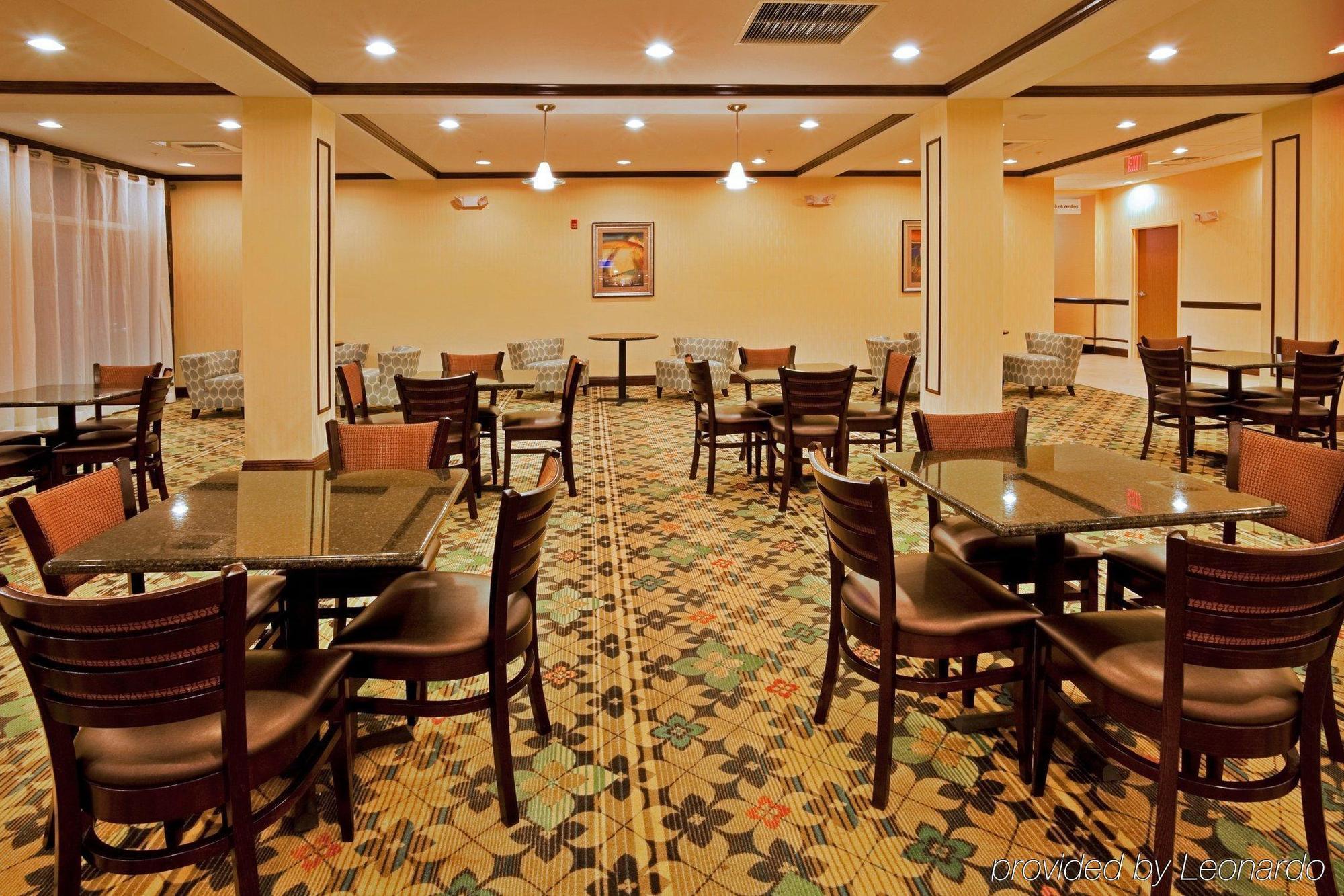 Holiday Inn Express Hotel & Suites Palm Bay By Ihg Eksteriør billede